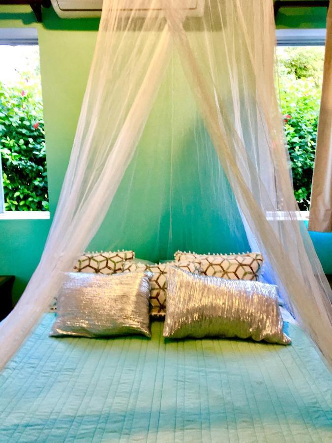 Bed and Breakfast Esquina De La Felicidad De Playacar Плая-дель-Кармен Экстерьер фото